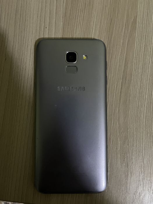 Samsung j6 32 gb