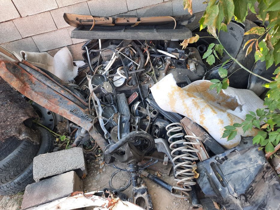 Продам запчасти на ниву