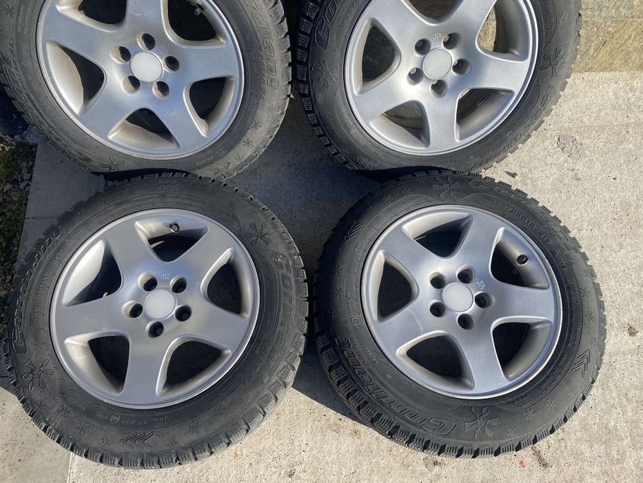 Зимни гуми с джанти 15"