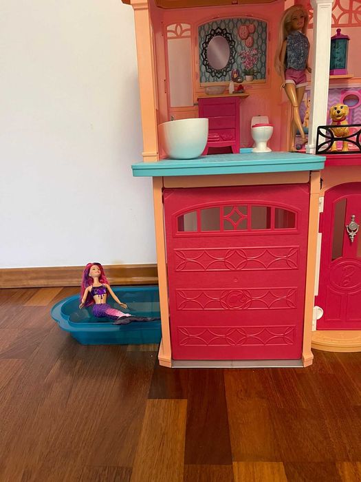Casuta Barbie Dream House