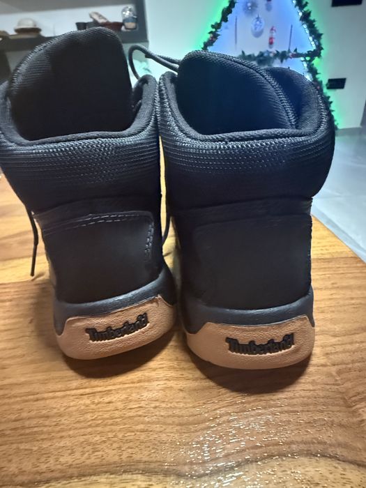 Ghete Timberland noi marine 36