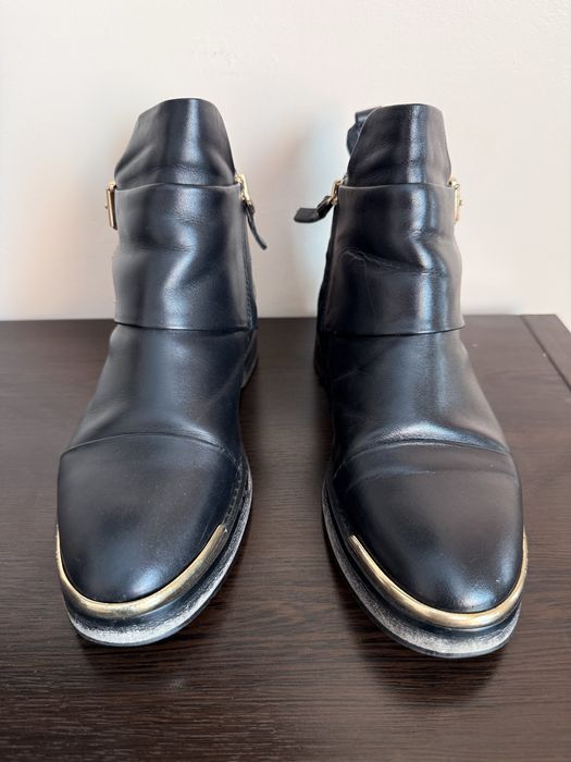 Кожени черни боти