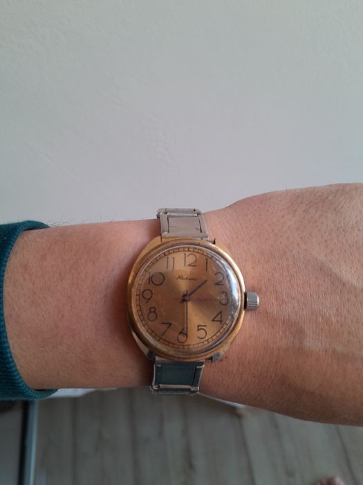 Ceas mecanic Raketa