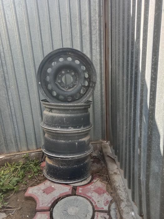 Продам диски для машины БМВ