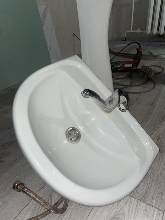 Раковина со смесителем бу