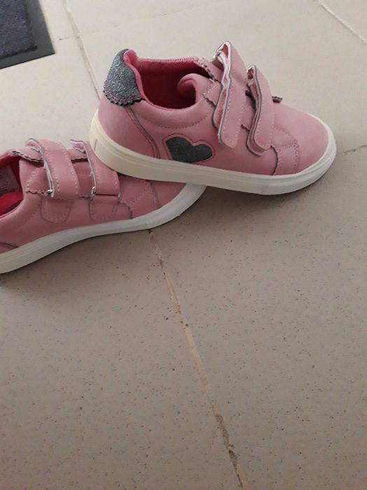 Adidasi  pentru fetite