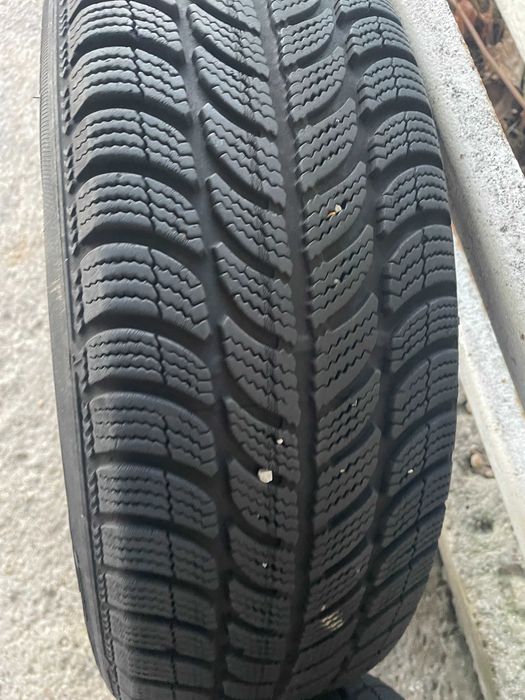 2.бр зимни гуми 185/60/15 DEBICA FRIGO