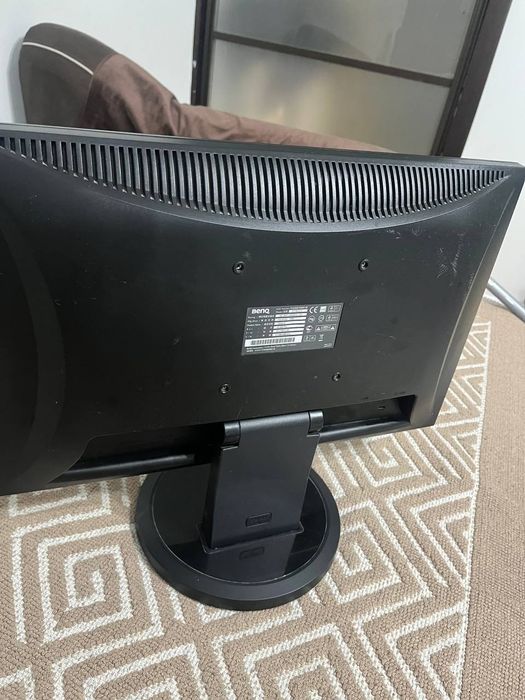 Монитор рабочий старый .