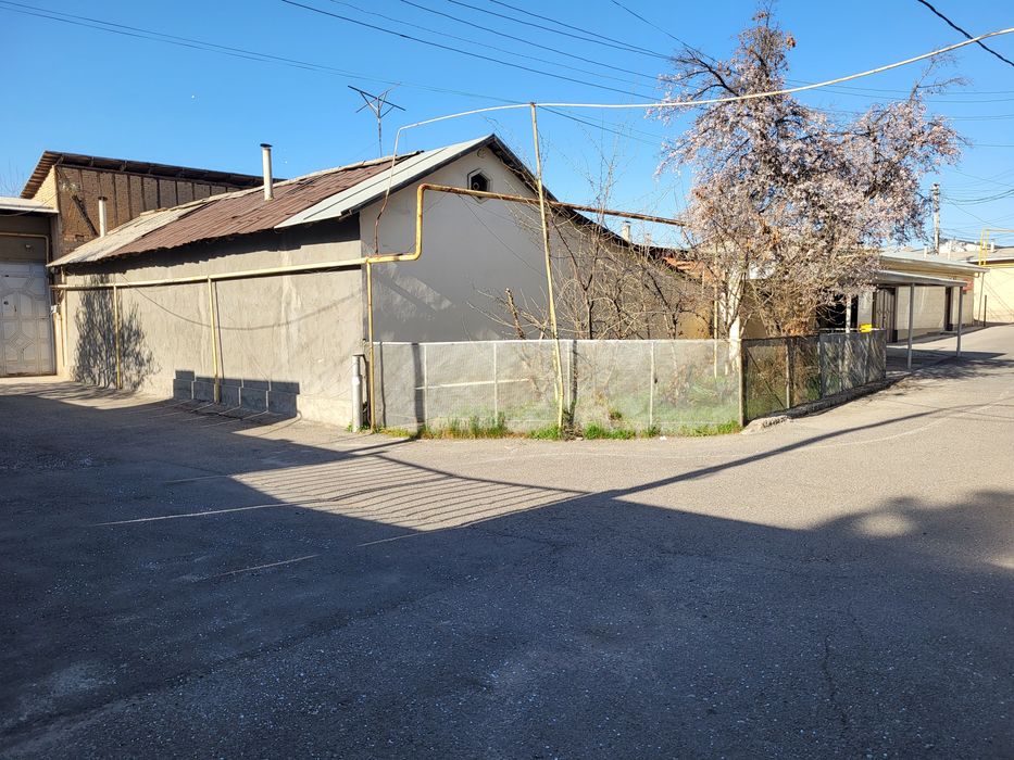 СРОЧНО УЙ ЕР сотилади Кўкча дарвоза Нурафшон кўча Шайхонтохур тумани