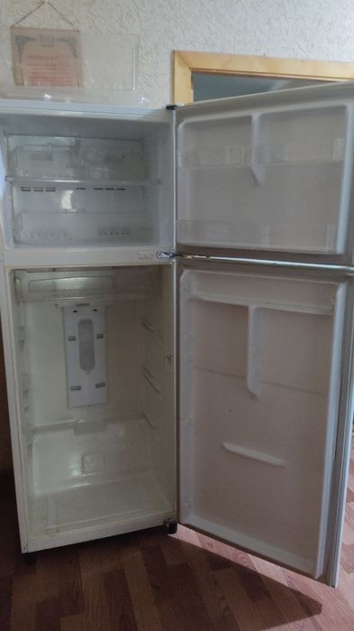 Срочно продаётся холодильник
