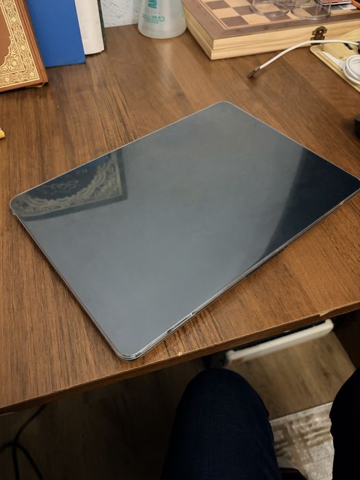 Macbook air m2 16/256
