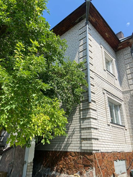 Продам коттедж .