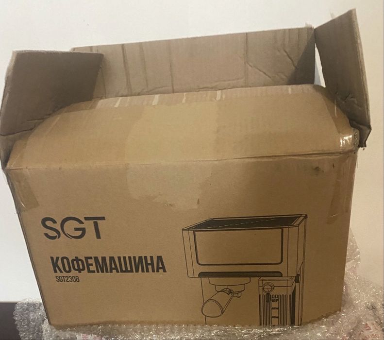 Продам  кофемашину новая