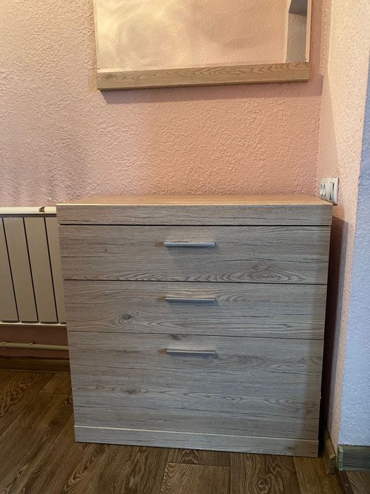 Комод с зеркалом