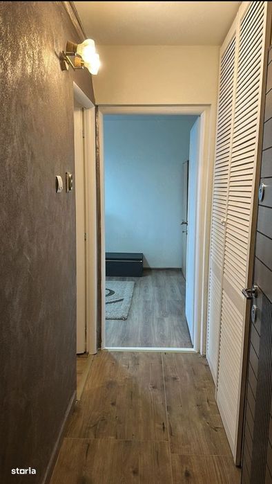 Apartament cu 1 camera,centrala proprie si balcon .