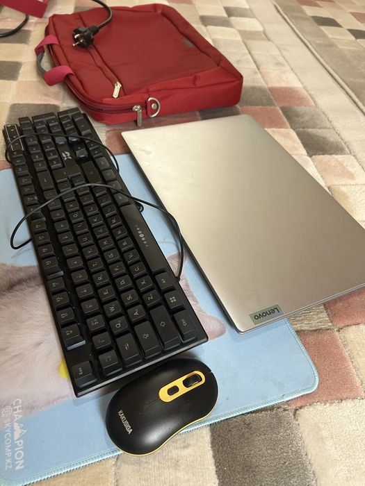 Lenovo Ideapad Ultra-slim Desigon