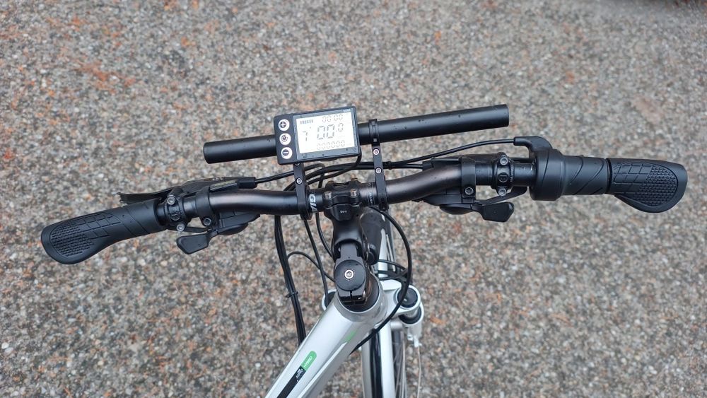 Bicicleta Giant Aspiro Hybrid
Este modificata, perfect funcțională!!!