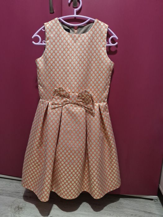 Детски рокли в отлично състояние