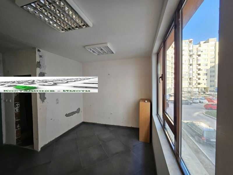 Дава се под наем Офис в Пловдив, Тракия - 98 кв.м за 663 € - Снимка #4