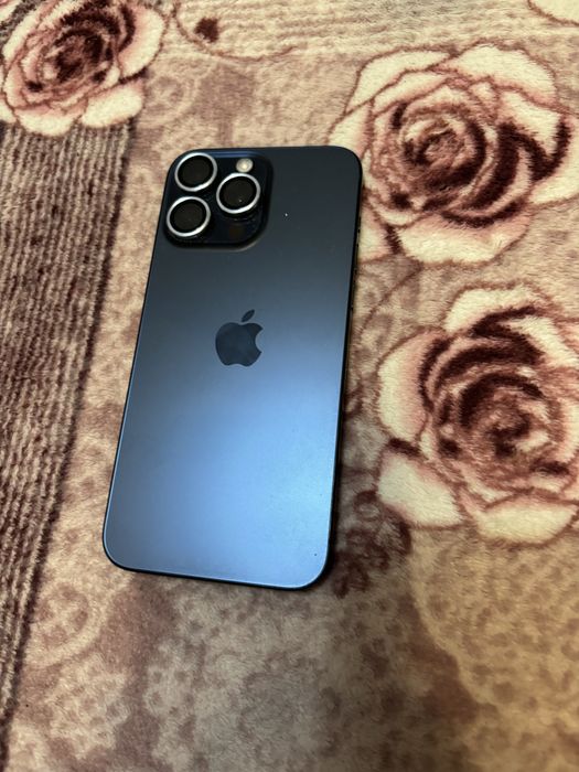 Продам айфон 15 про макс