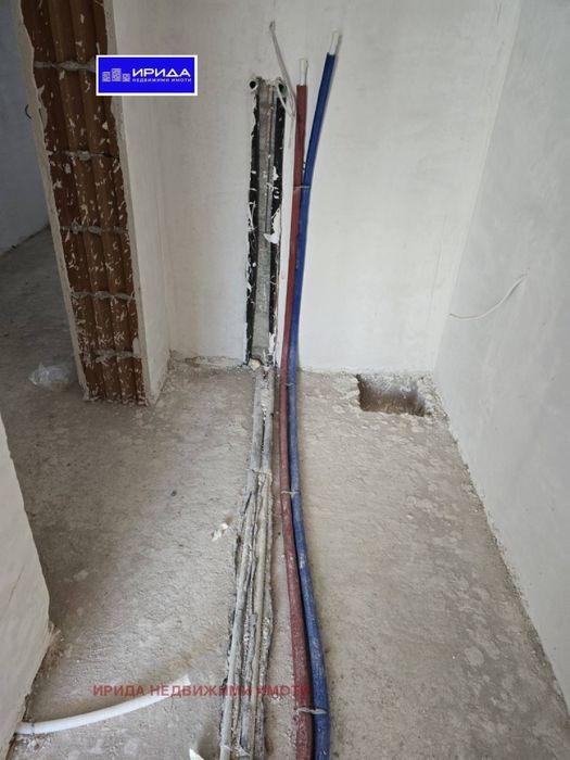 Тристаен апартамент в Младост 4 с АКТ 14!