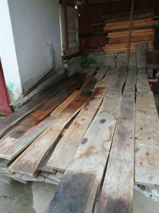 Vind : cherestea, mașina scris, grilaje metalice badoc