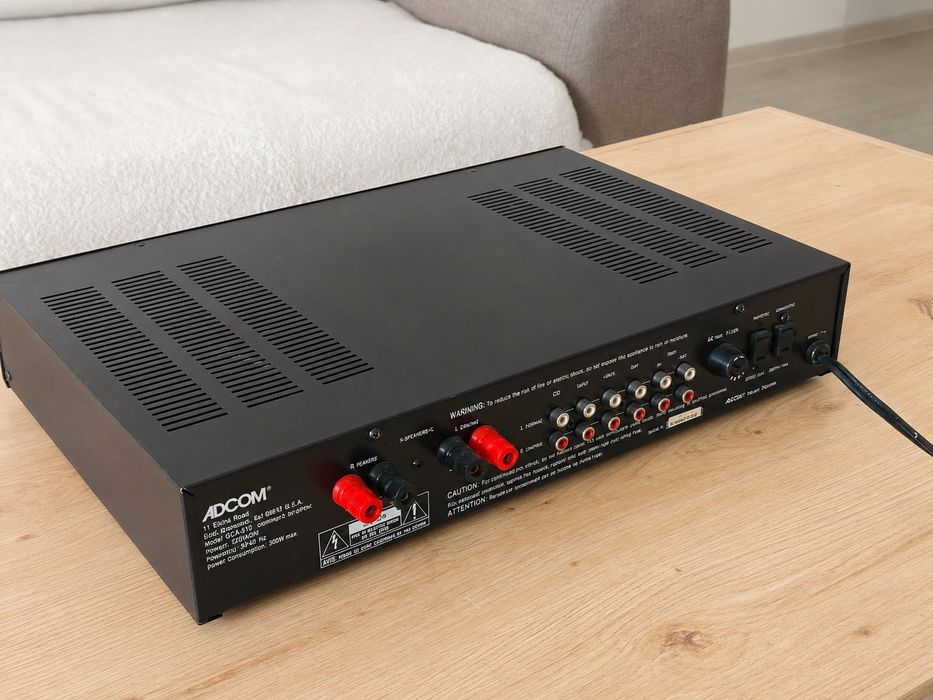 ADCOM GCA 510 транзисторен аудио усилвател