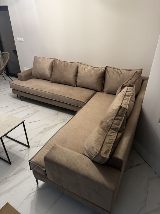 Разтегателен диван