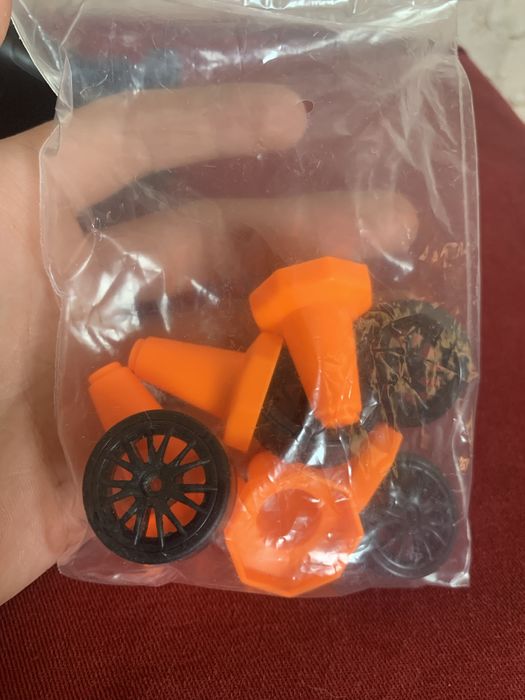 Машинка на пульте управления