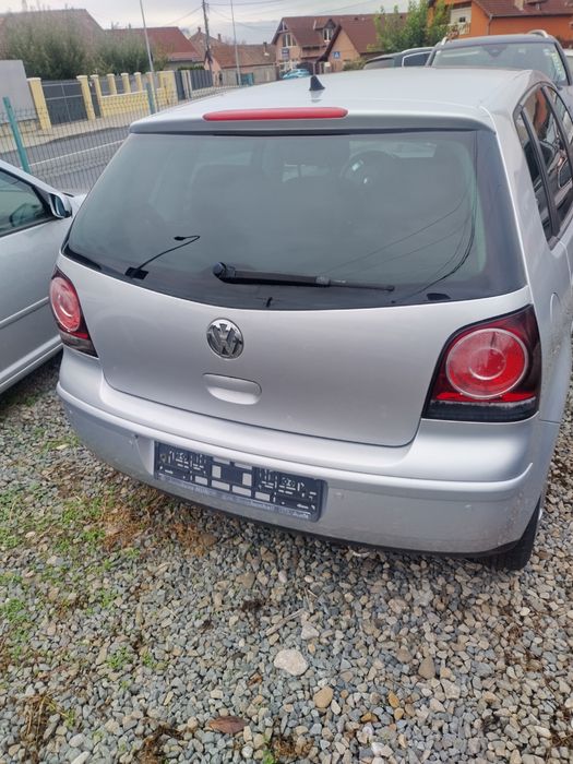 VOLKSWAGEN Polo 2009 — imagine 3