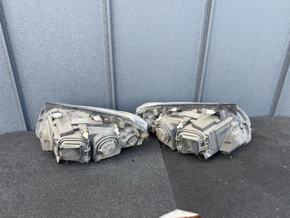 Far bmw x1 e84 stanga dreapta halogen
