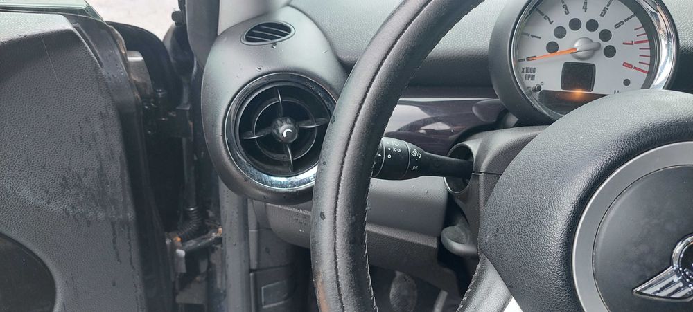 Mini Clubman 1,6 i , Мини КлубМан, на части! 
Март 2011, Комби