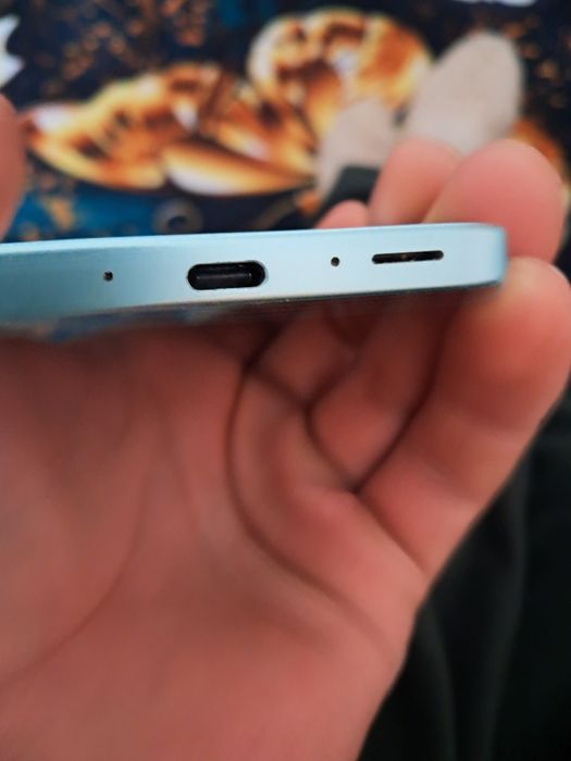 Продам телефон самсунг а26