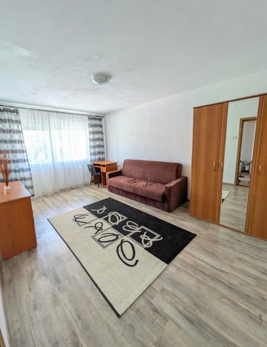 Inchiriez apartament Gara, variante 2-3-4 camere