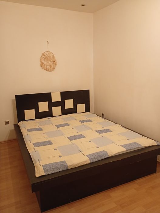 Se Vind o casa la curte  la Curte  Far firma sau altele  Proprietar  persoana fizica