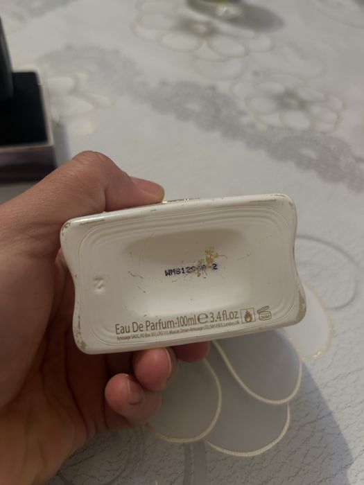 Продам парфюмв амуажи