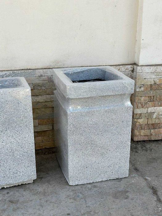 Кашпо и урны из бетонна