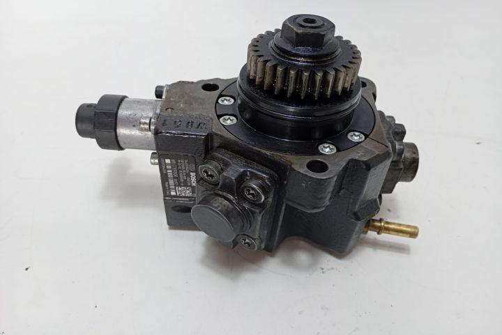 Pompa inalta presiune 1.6 dci 167008960R Mercedes-Benz C-Class W205/S