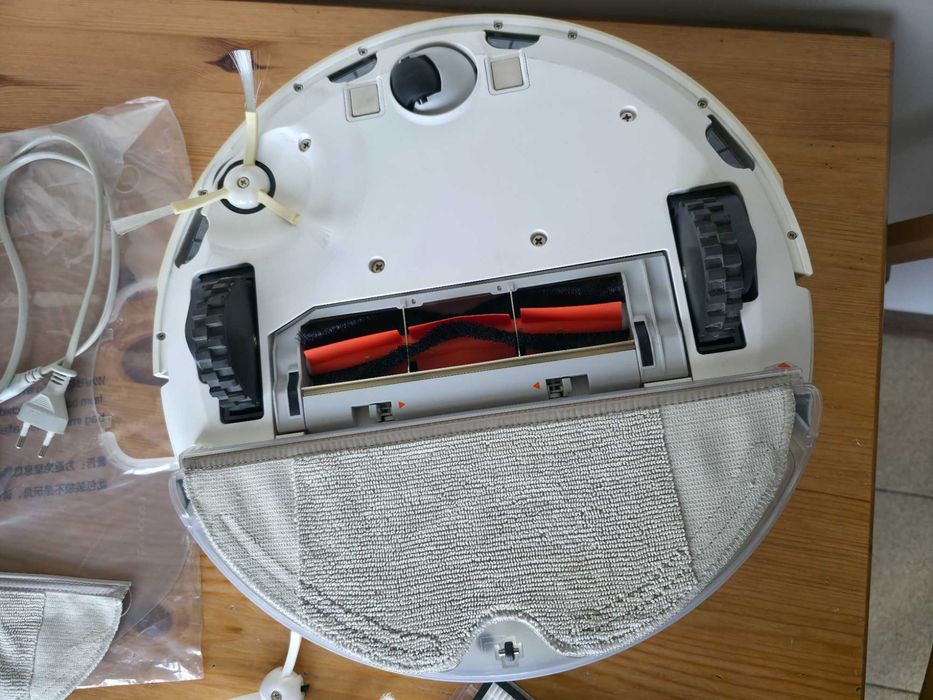 Xiaomi Roborock S5 MAX - робот за сухо и мокро почистване