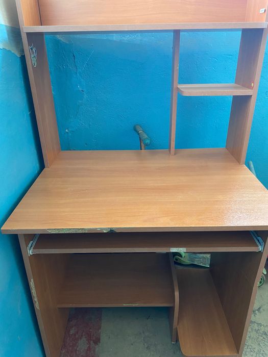 Продам ученический стол