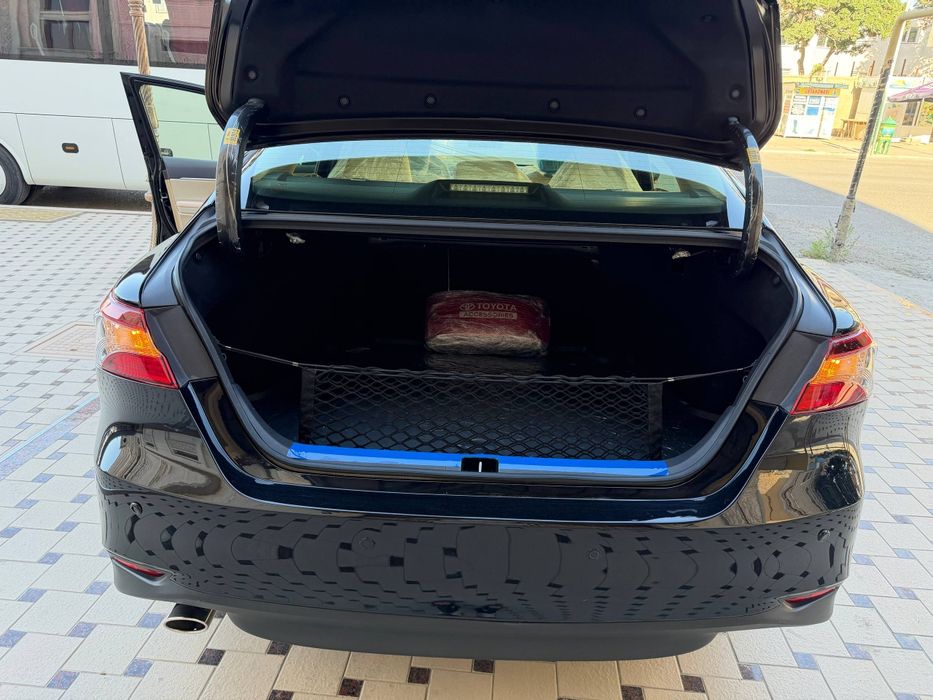 Tayota Camry hybrid 2.5 Mator
