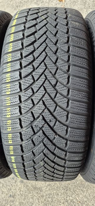 4 anvelope iarna runflat Bridgestone 225/55/17 .Pretul este pe bucata.