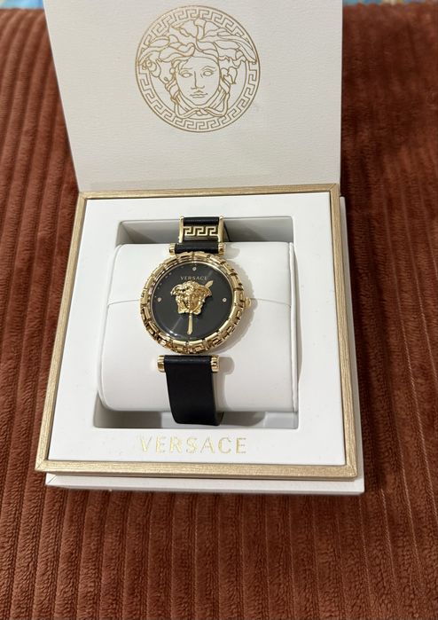 Часовник Versace