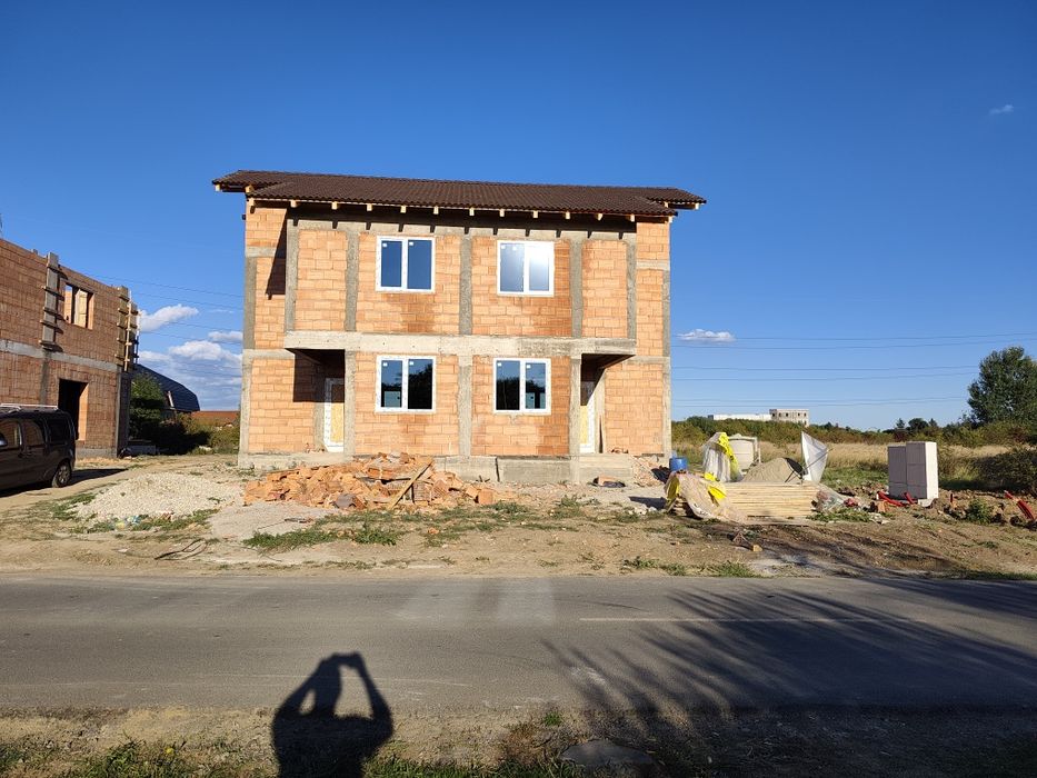 Vând Duplex Ghiroda