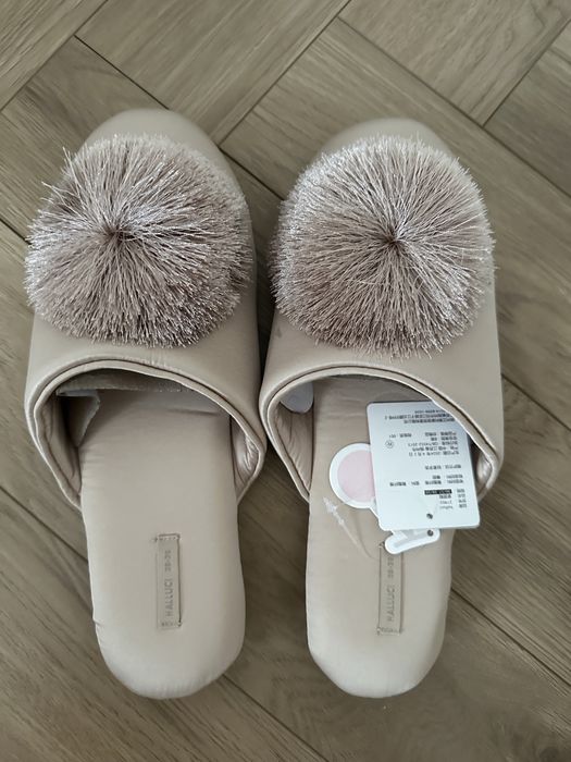 Продам женские тапочки