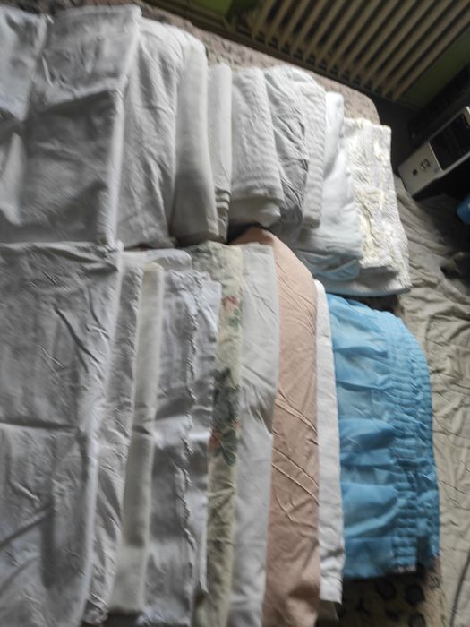 C earșafuri, cearceafuri, fețe de pat, diferite modele, diferite mărim