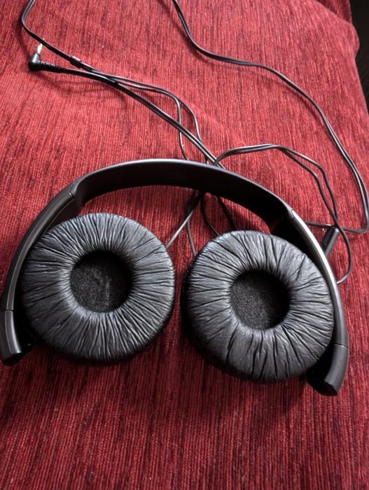 Căști Sony și Panasonic