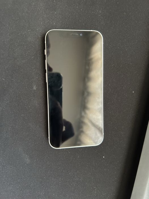 Продаю айфон 12 мини