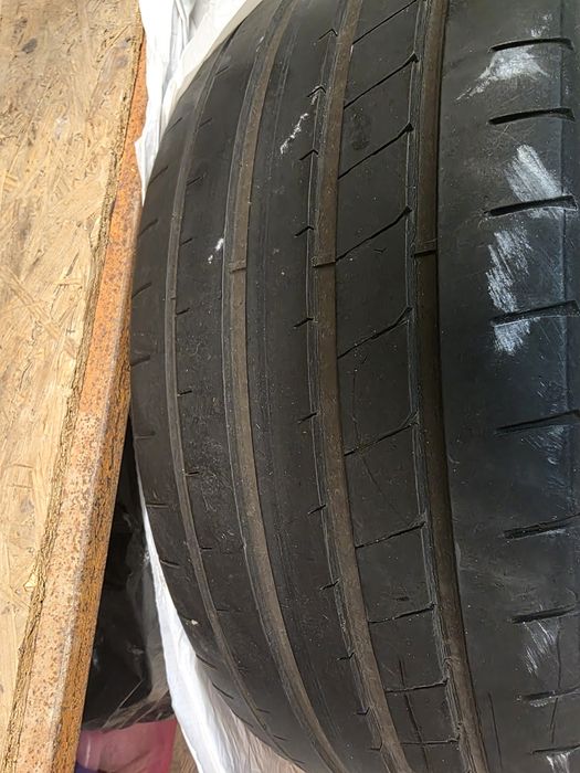 Vand 3 cauciucuri 225 / 45 R18 95Y