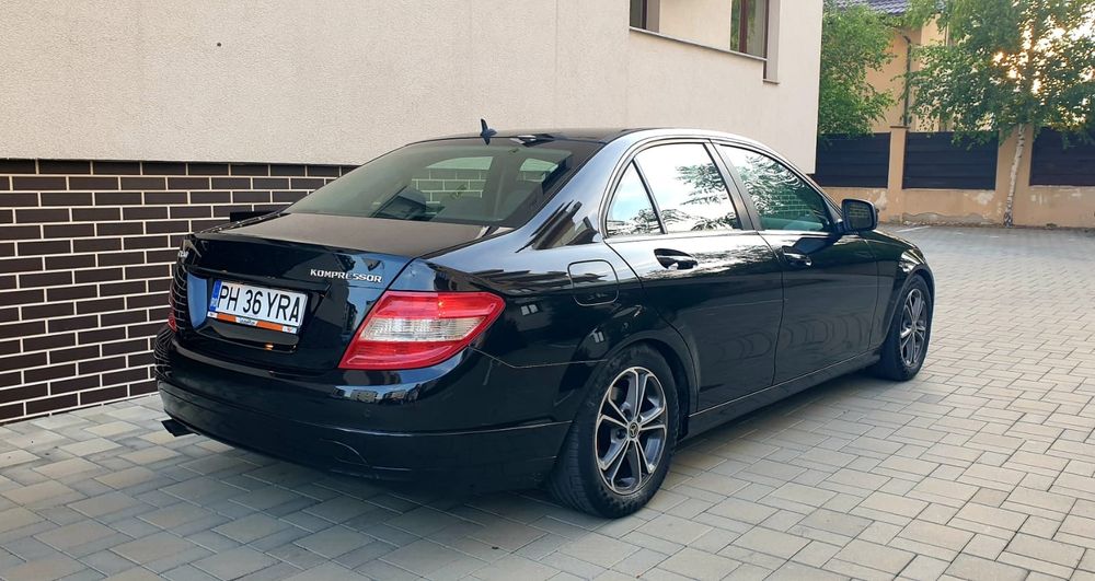 MERCEDES-BENZ C-Class 2009 — imagine 4